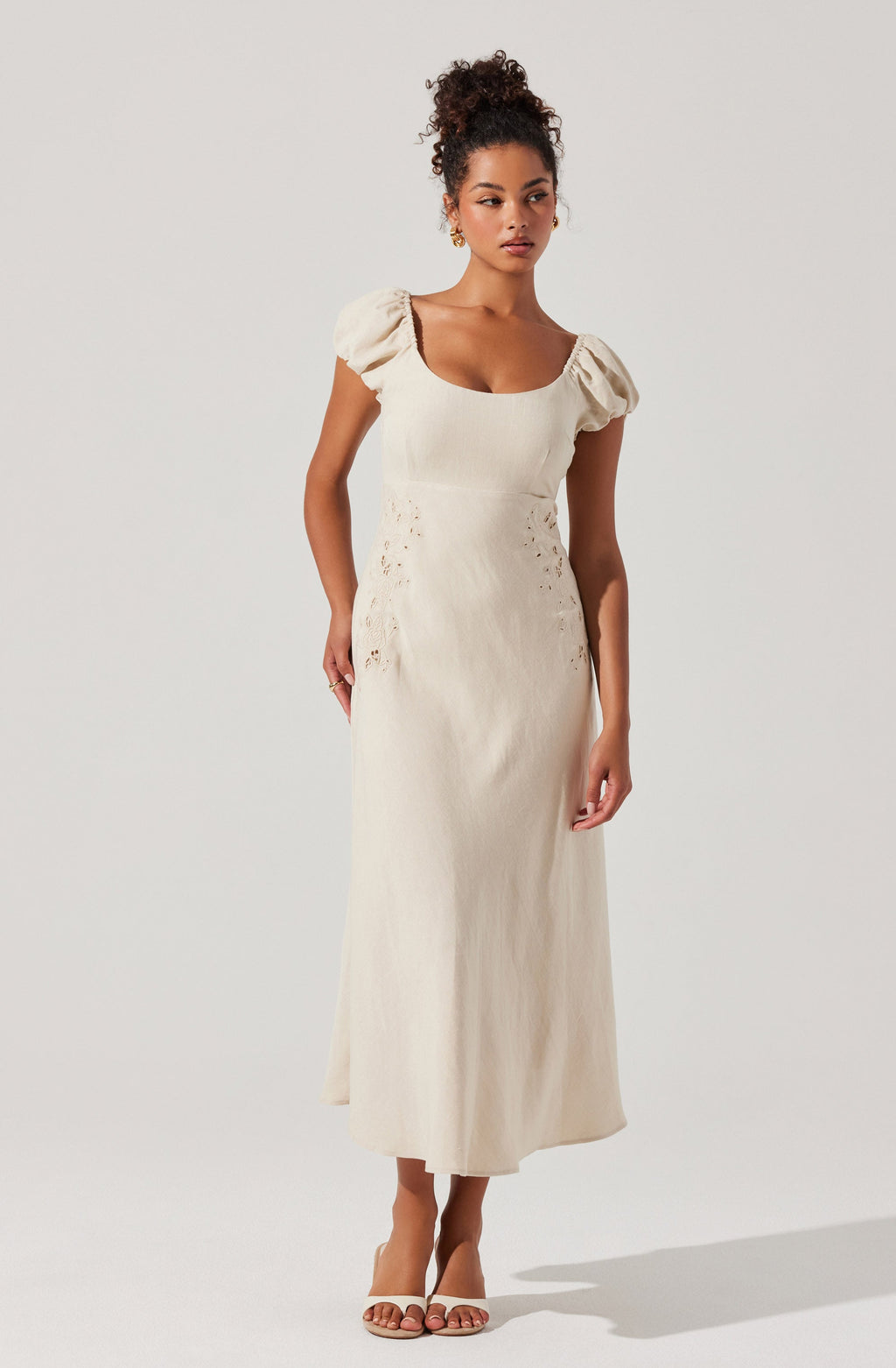 Leocadia Embroidered Puff Sleeve Midi Dress