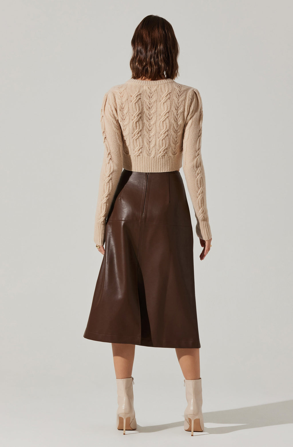 Peri Cable Knit Cropped Cardigan