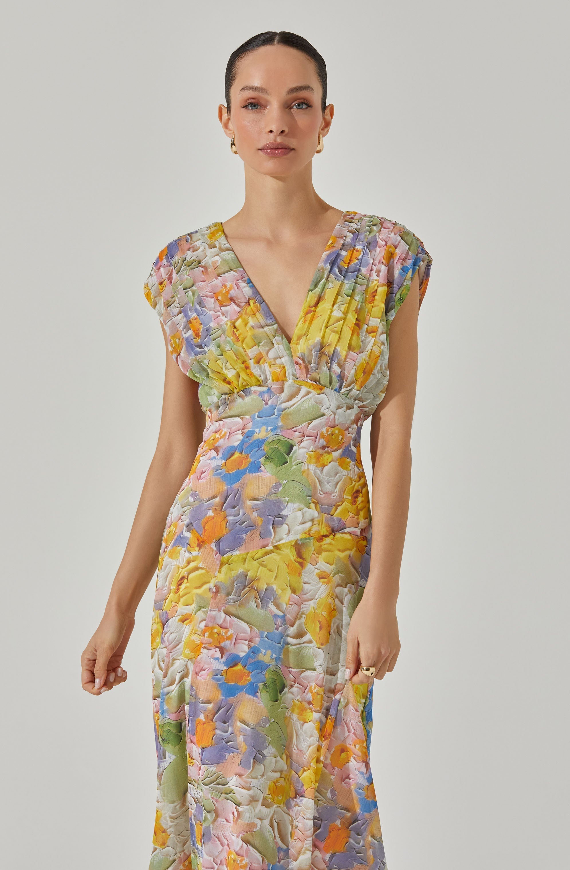 V-Neck Pleated Floral Midi Dress