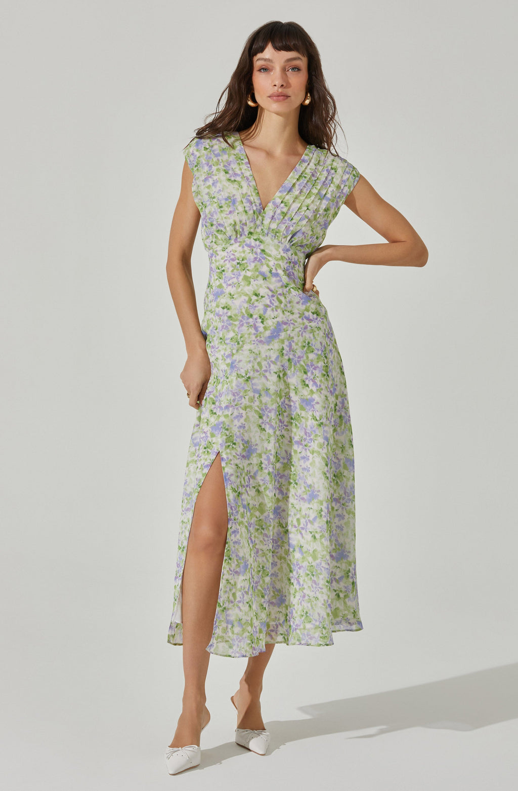 V-Neck Pleated Floral Midi Dress