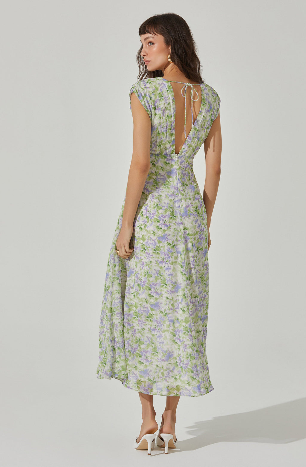 V-Neck Pleated Floral Midi Dress
